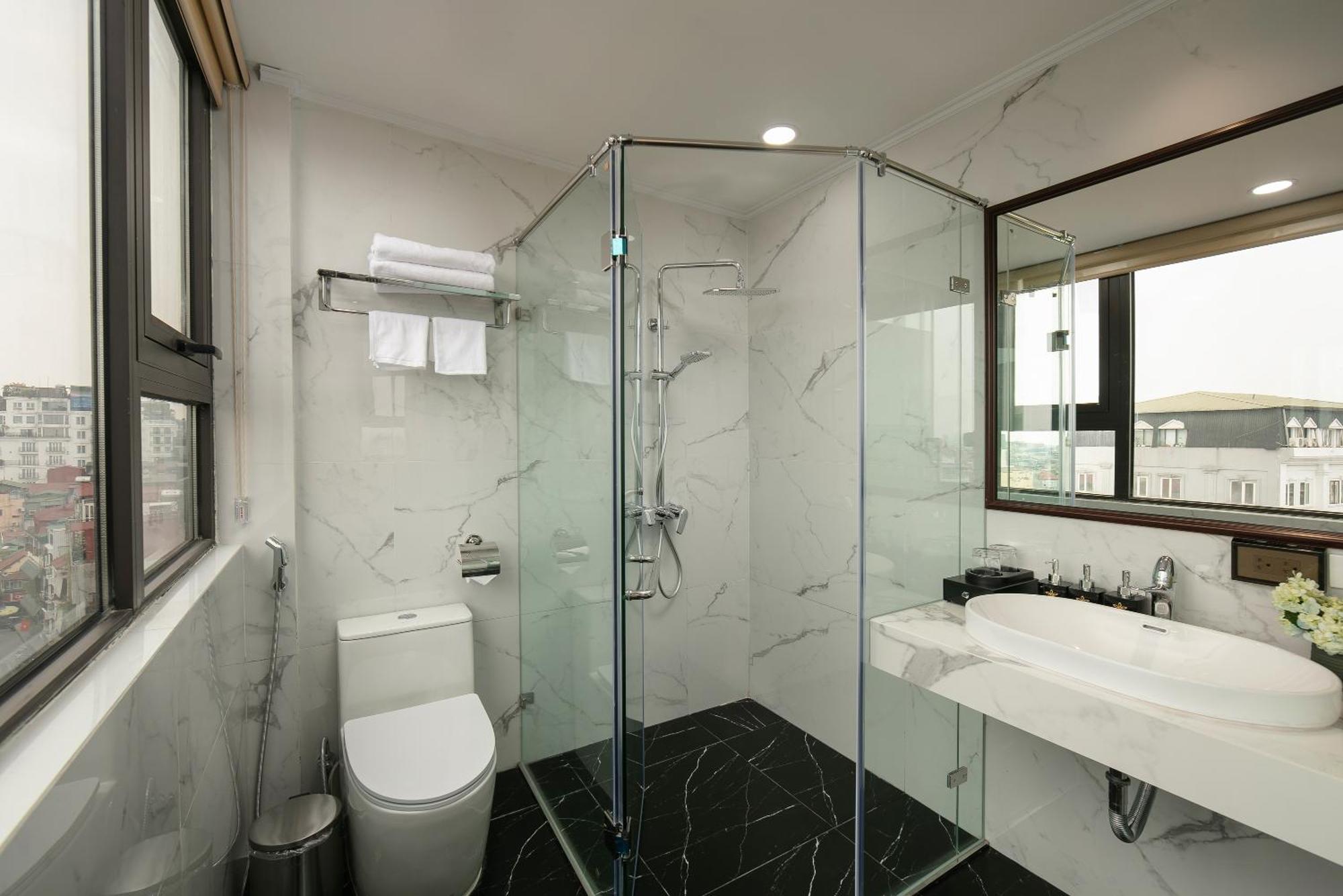 Hanoi Plaza Suite Hotel & Spa Extérieur photo