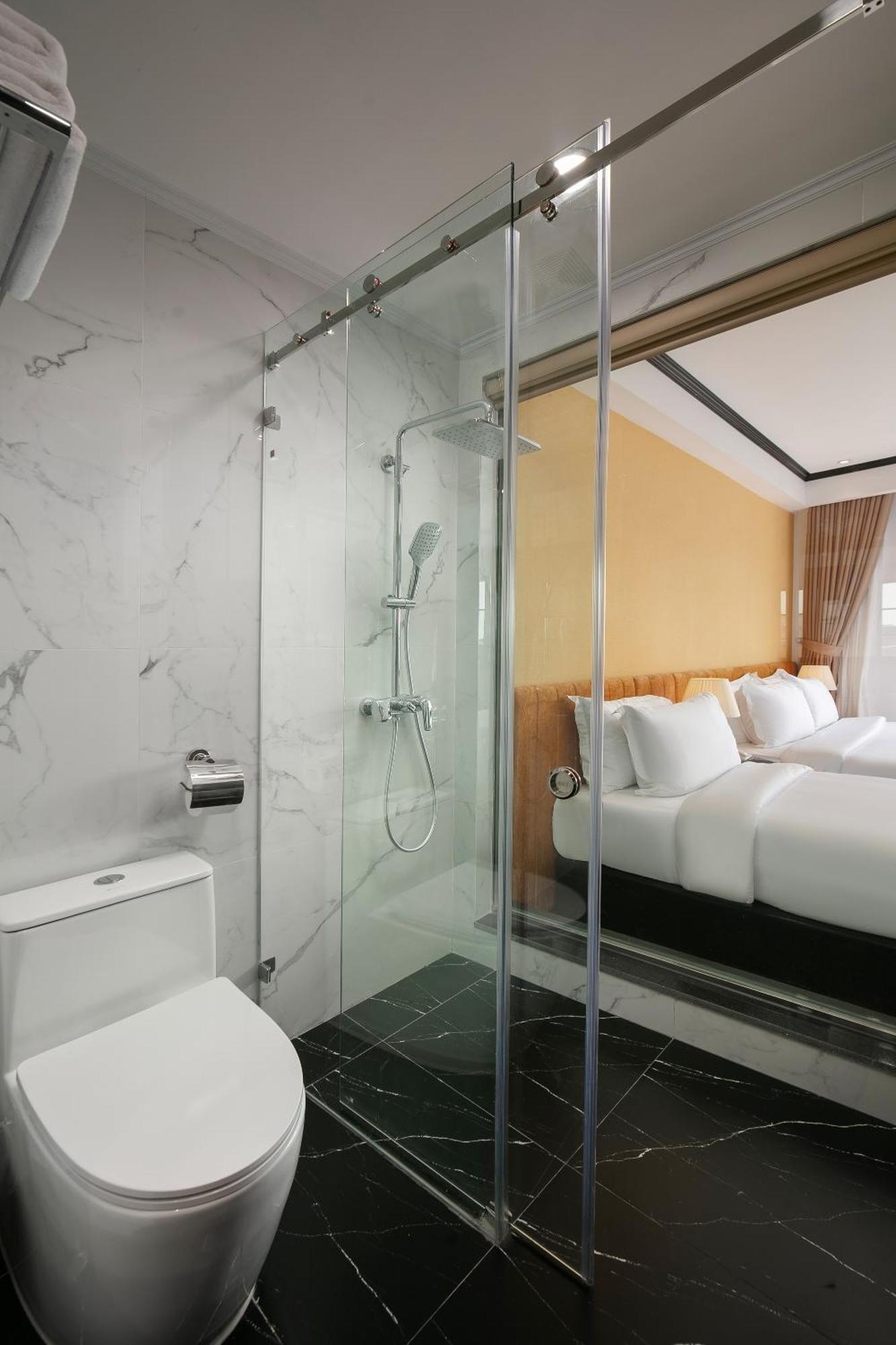 Hanoi Plaza Suite Hotel & Spa Extérieur photo
