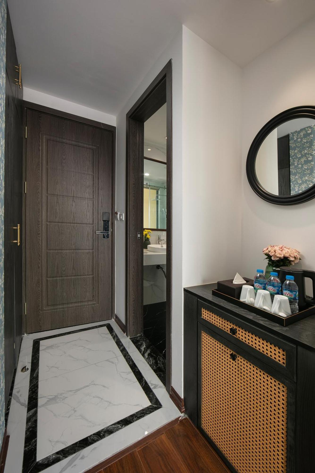 Hanoi Plaza Suite Hotel & Spa Extérieur photo